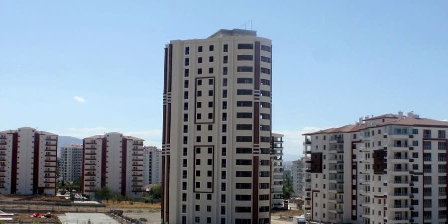 YAKAMOZ KULE