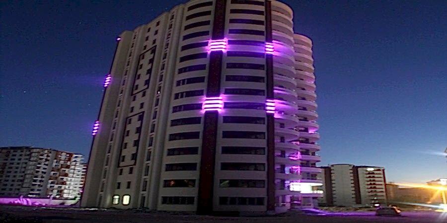 YAKAMOZ KULE